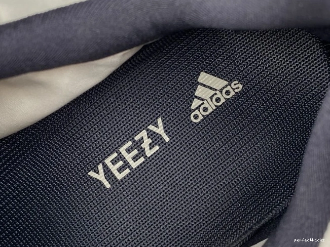 Bone FY3729 MNVN 700 Yeezy Adidas Boost 0716